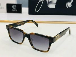 Picture of Versace Sunglasses _SKUfw55116790fw